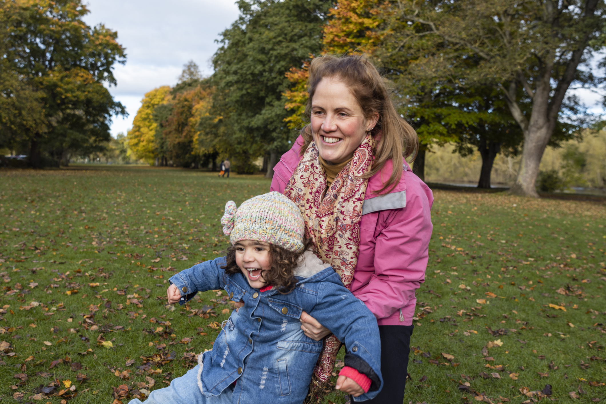Volunteers working together - Latest Volunteering Report cover